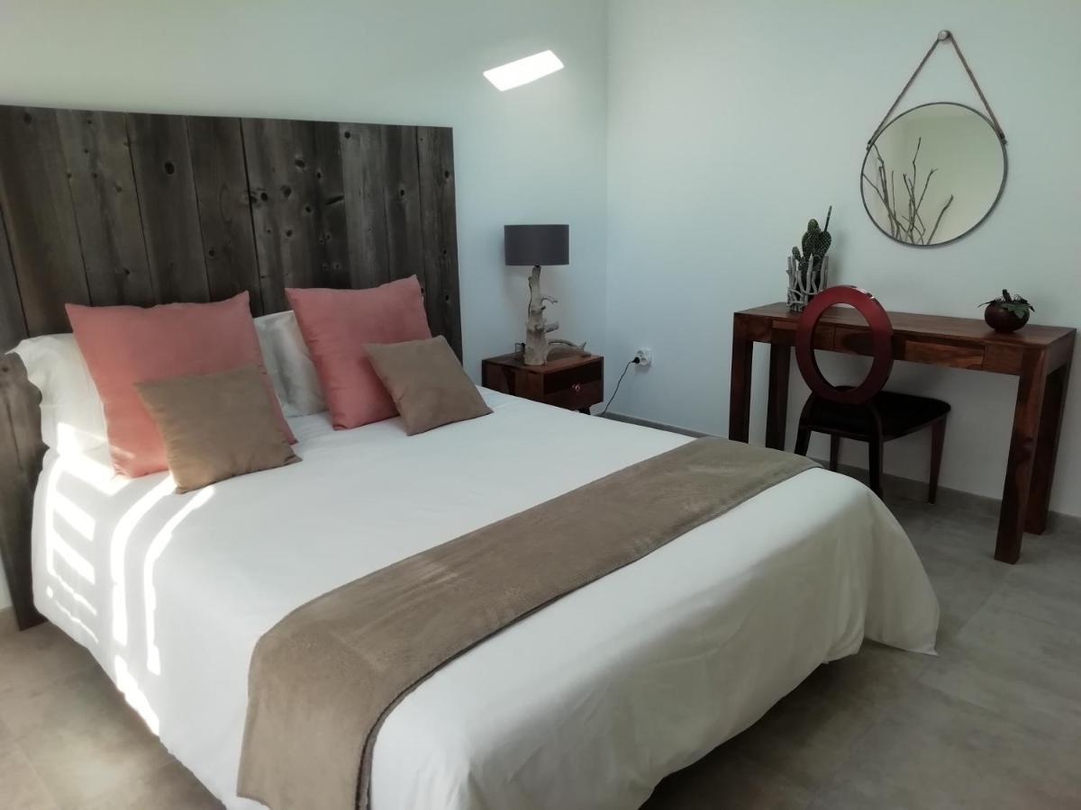 Appartement Au Dessus De La Maison Du Saunier ซาแลง-เดอ-ชิโรด์ ภายนอก รูปภาพ